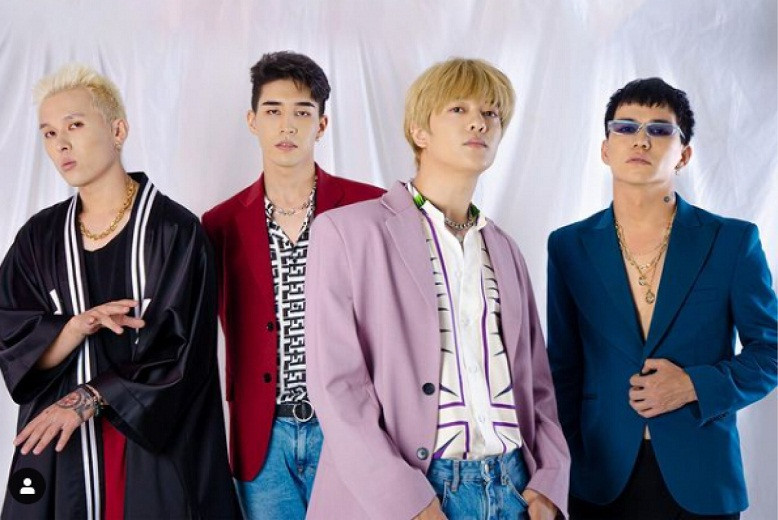Ninety one жігіттерінің бірі Қазақстанда әдемі қыздың барына күмән келтірді (видео)